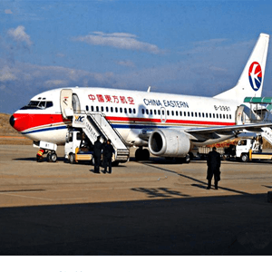 汉中城固空运航空快运业稳步发展的原因是什么？